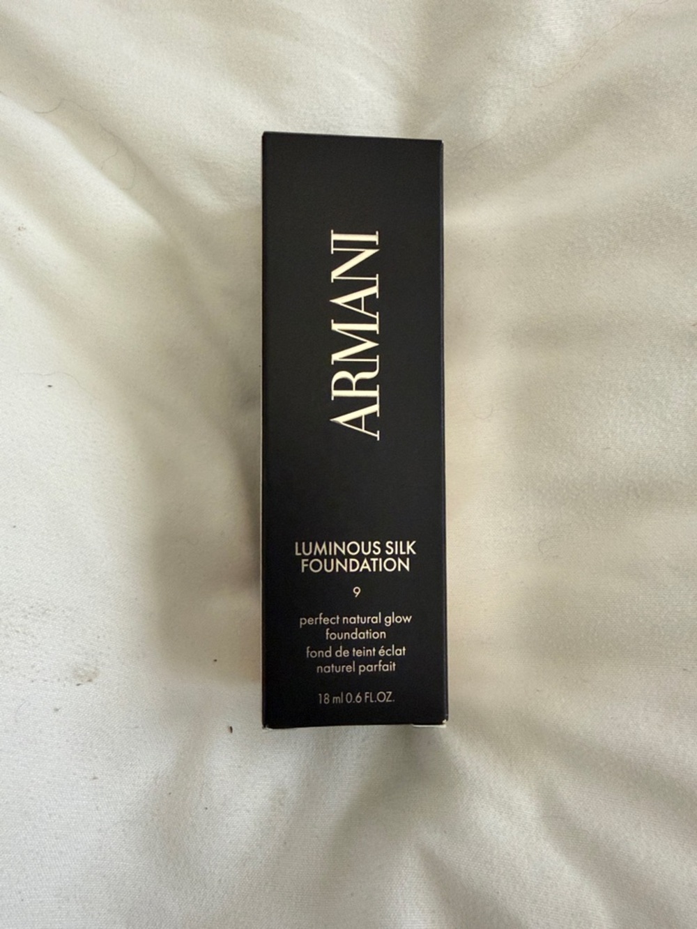 Giorgio Armani Luminous Silk Foundation - Black & Gold Packaging